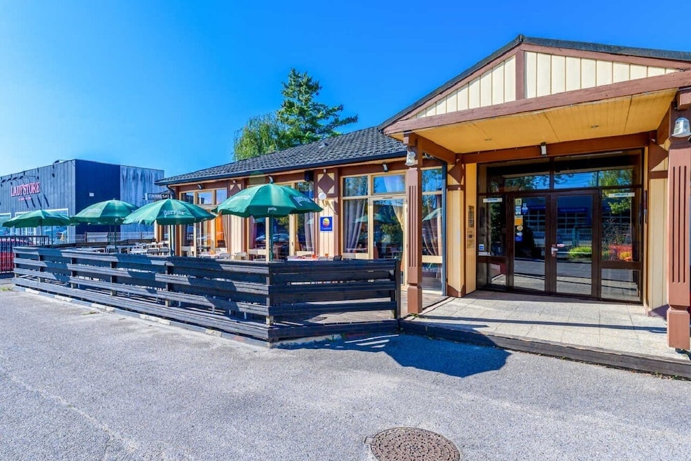 Orleans Vacations - FH Confort Hotel Orleans - Property Image 3