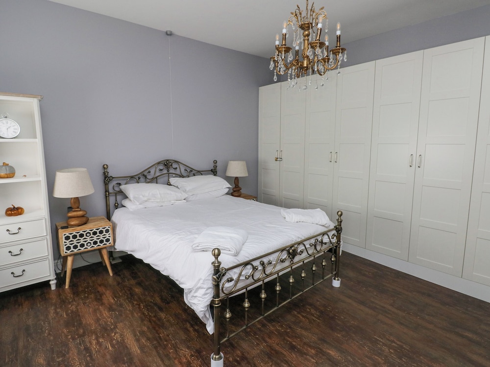 Inglenook Cottage