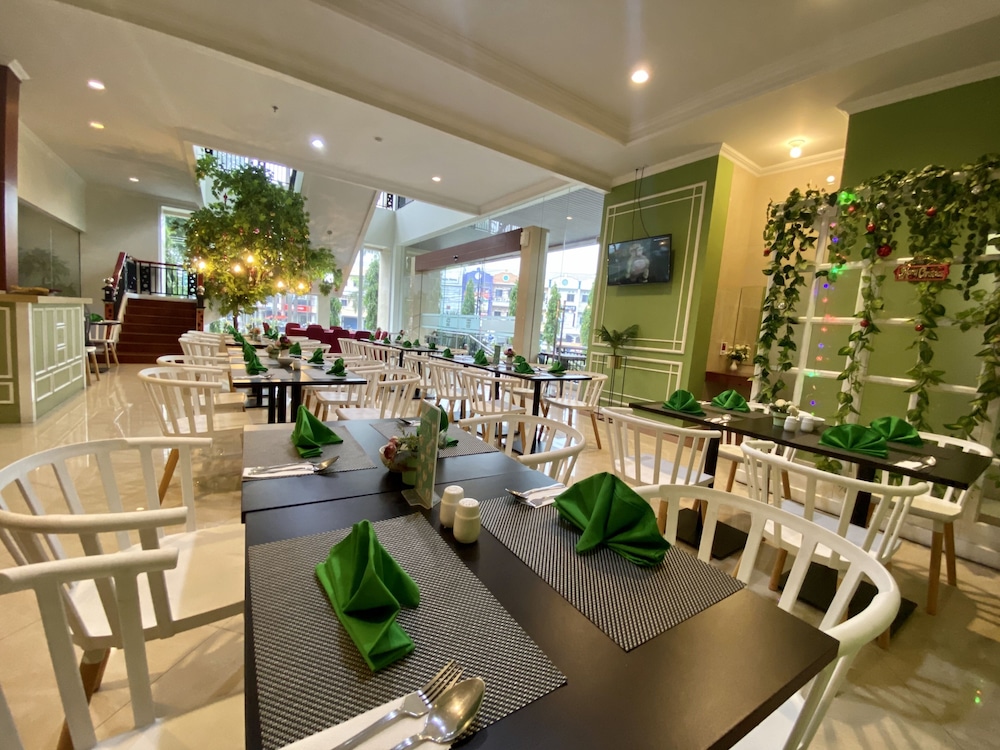 Hotel Tosan Solo Baru