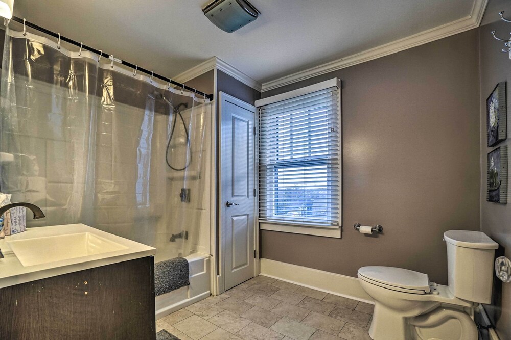 Charming & Family-friendly Zanesville Home! view 5
