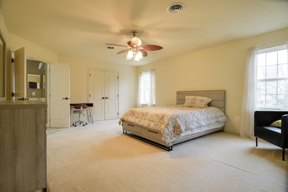 54 Mi to Dtwn DC: Spacious Family Home!