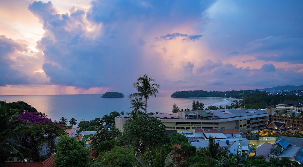 Ocean View Jacuzzi 3BR Kata Penthouse