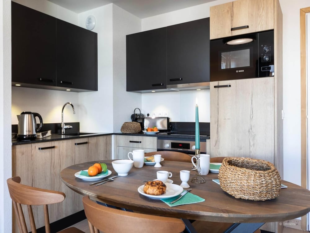 Apartment in France Near Scenic Cafes & Markets