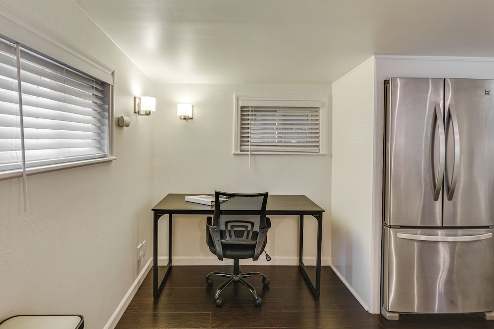 2 Mi to Ocean: Pet-friendly Imperial Beach Retreat