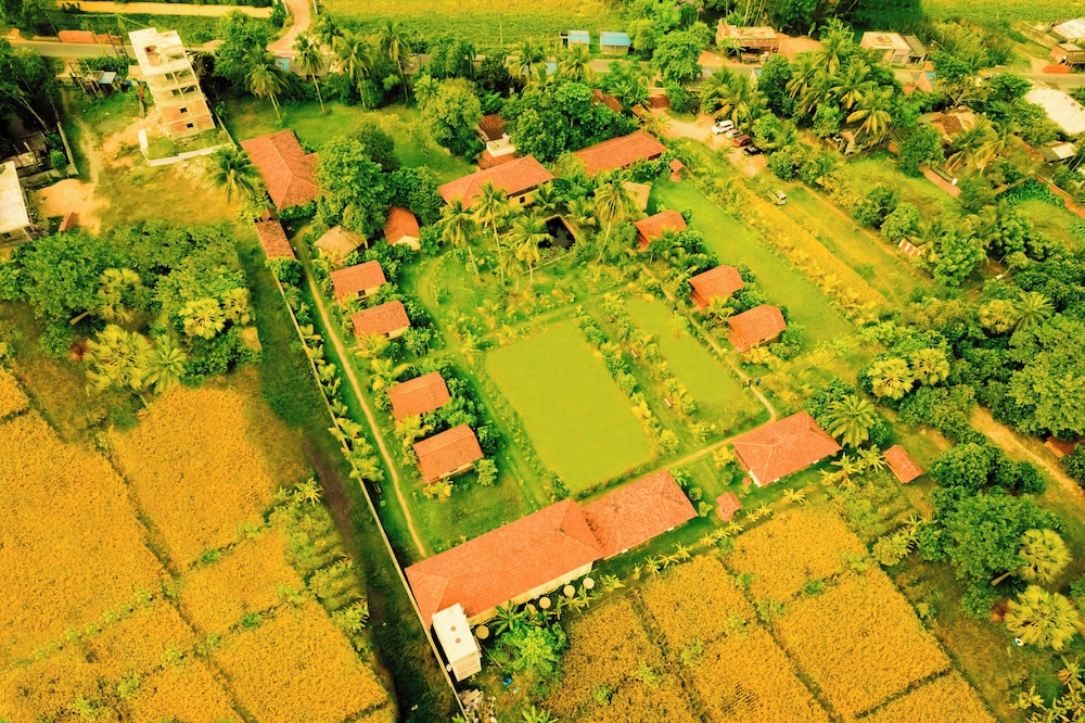 Gram Bangla Retreat