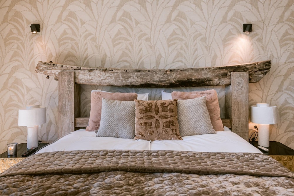 Can Furnet in Ibiza With 4 Bedrooms and 8 Bathrooms