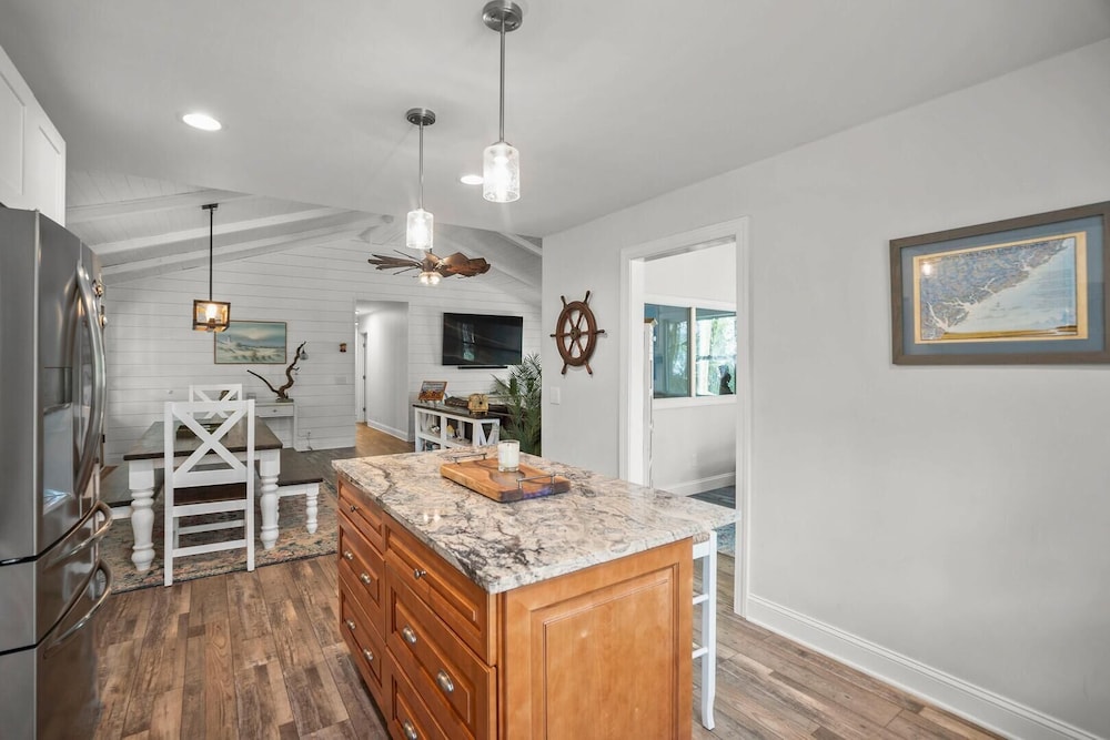 Inviting 3-bed, 3-bath Home Offers Perfect Blend of Comfort and Coastal Charm