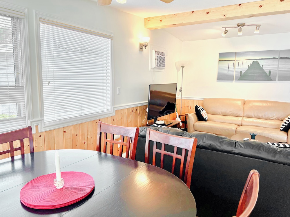 Peachland Beach Resort