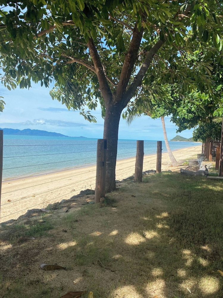 Kalamari Luxury Beach Front Villa