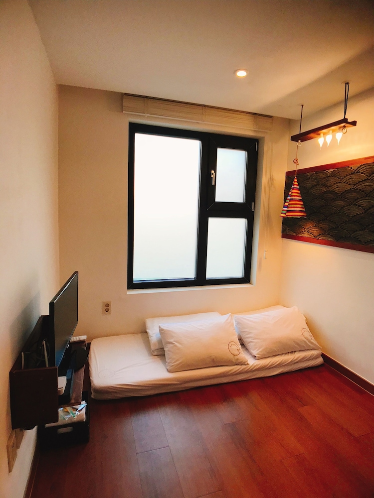Hwon Guest House