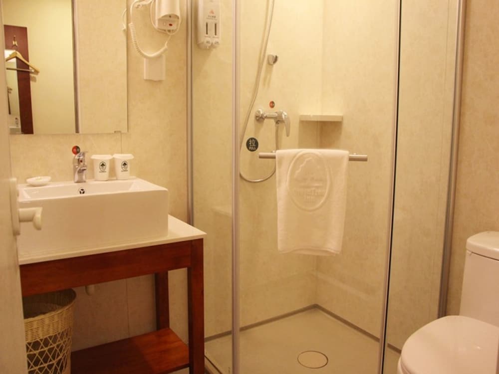 GreenTree Inn JXuZhou East Third Ring Road XCMG Heavy Machinery Hotel
