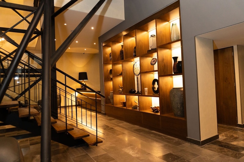 Hotel Zuma Colony