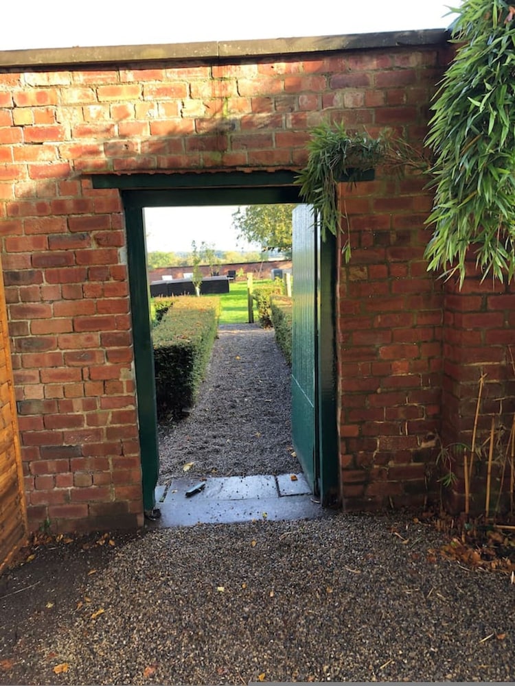 Historic Hall Wing nr York Leeds Free Hot tub