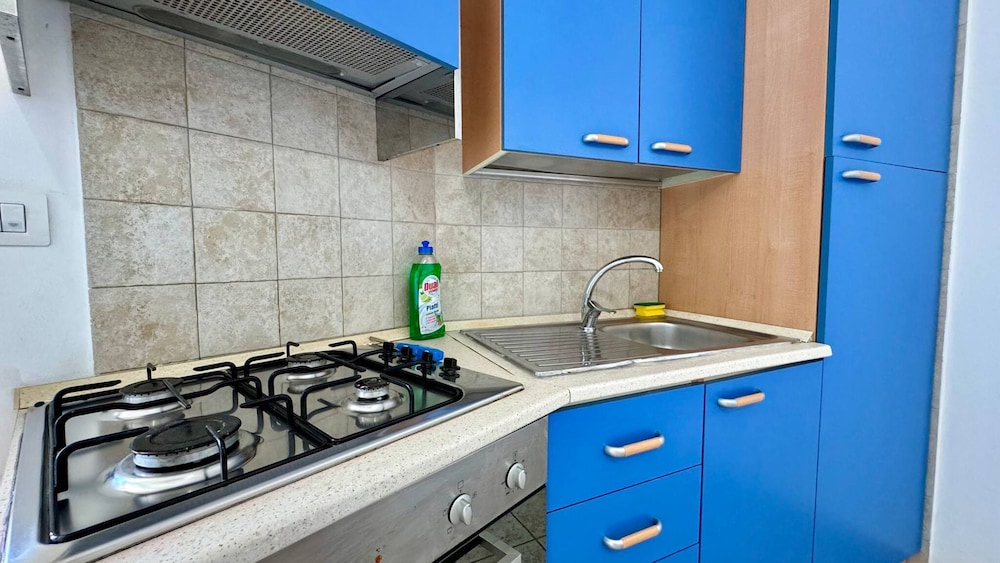 App Lungolago 3 Places Near the Beach