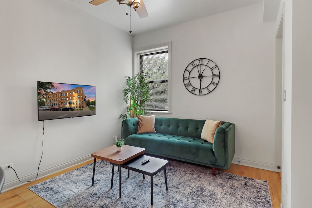 Ideal 4BR Unit - Maryland 2