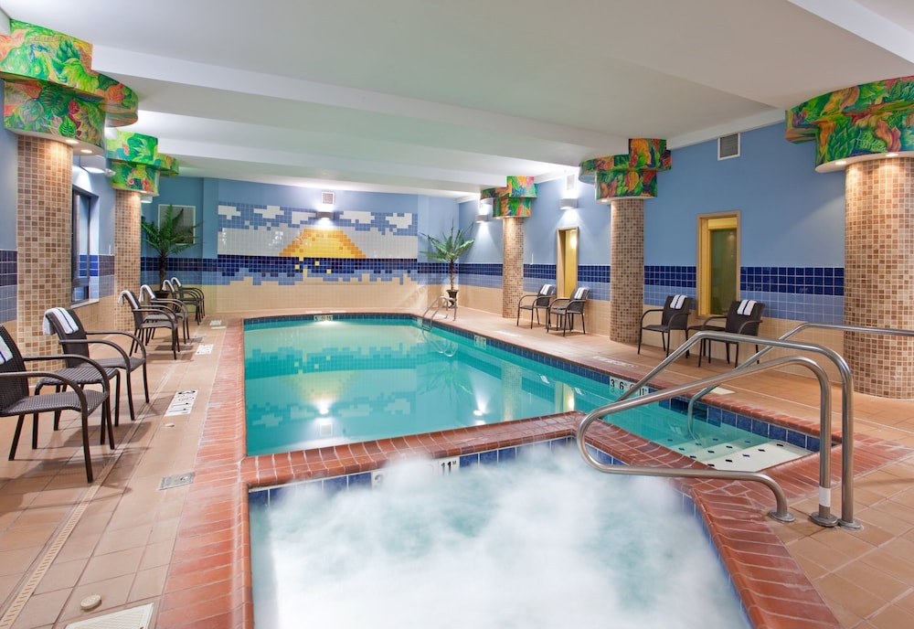 Athens Vacations - Holiday Inn Express Hotel  Suites Athens, an IHG Hotel - Property Image 4