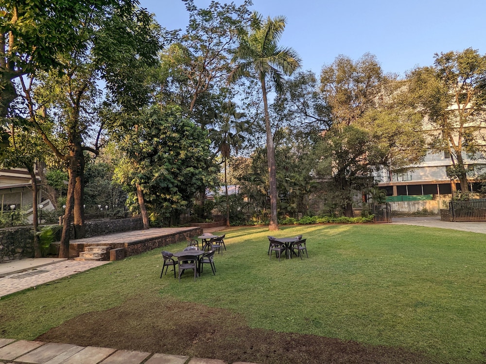 Hotel Mangal Residency