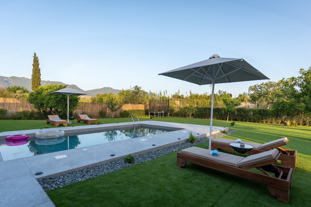 Private Pool Retreat - Georgia s Garden Oasis