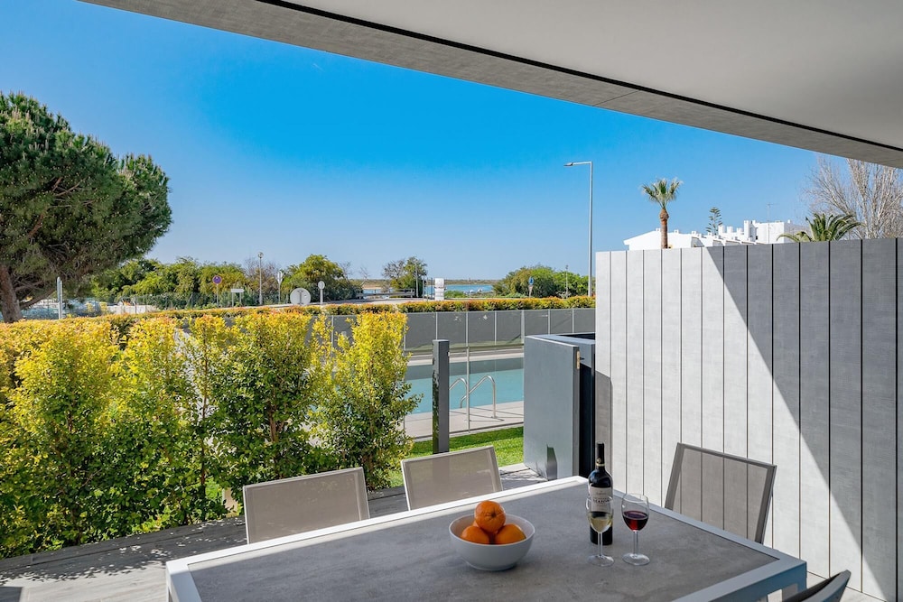 Deluxe Tavira Seaside Apartment by Ideal Homes view 5