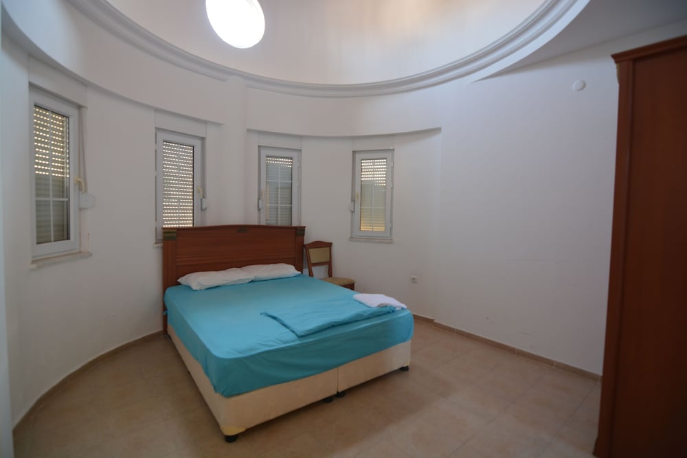 Bella Villa 7