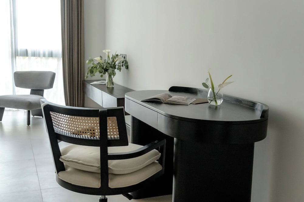 AMO Residences