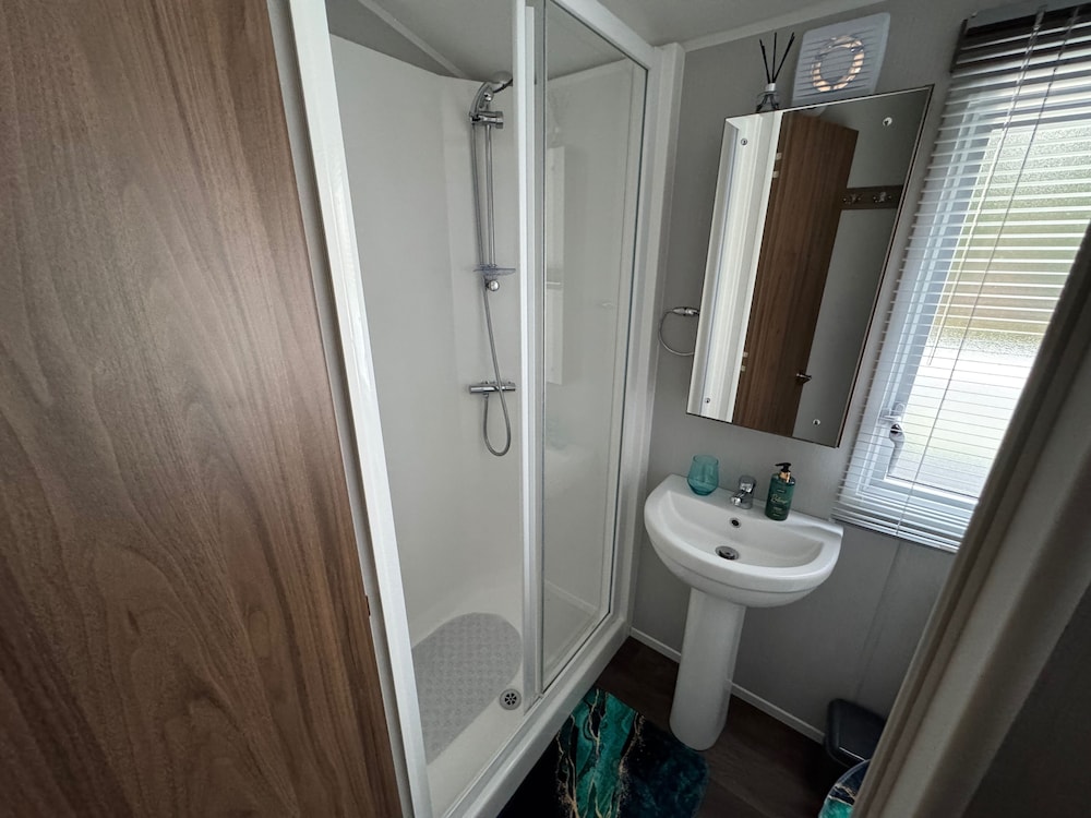 Haggerston Castle - Caravan - Sleeps 6 - Parking