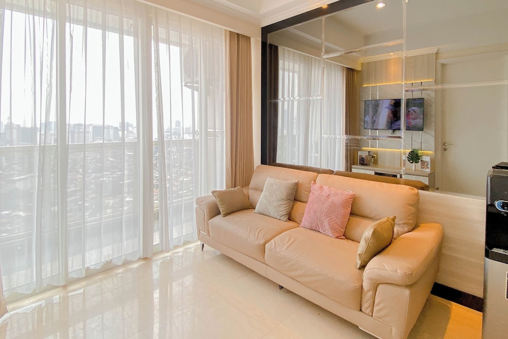 Stunning and Comfy 2BR Apartment at Menteng Park