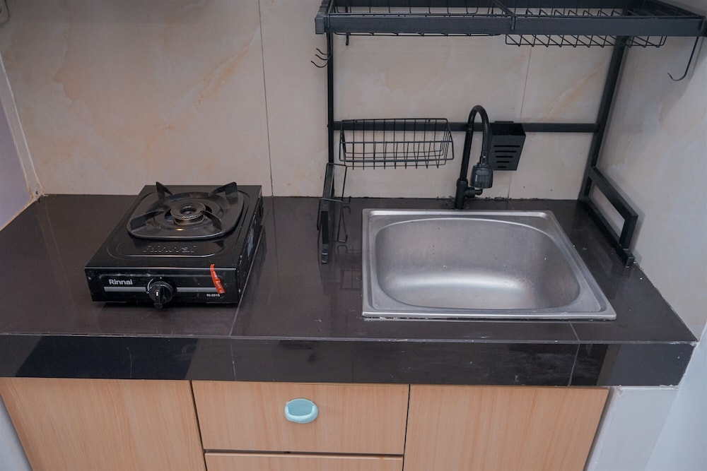 Warm And Cozy Studio Apartment At Serpong Garden