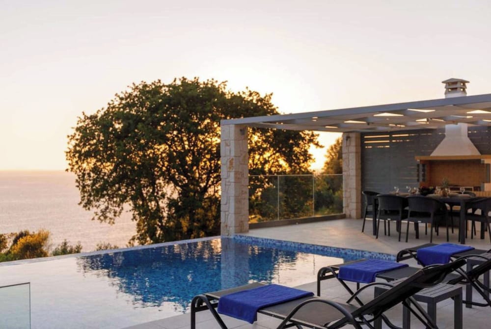 Villa Alkyoni Paramonas