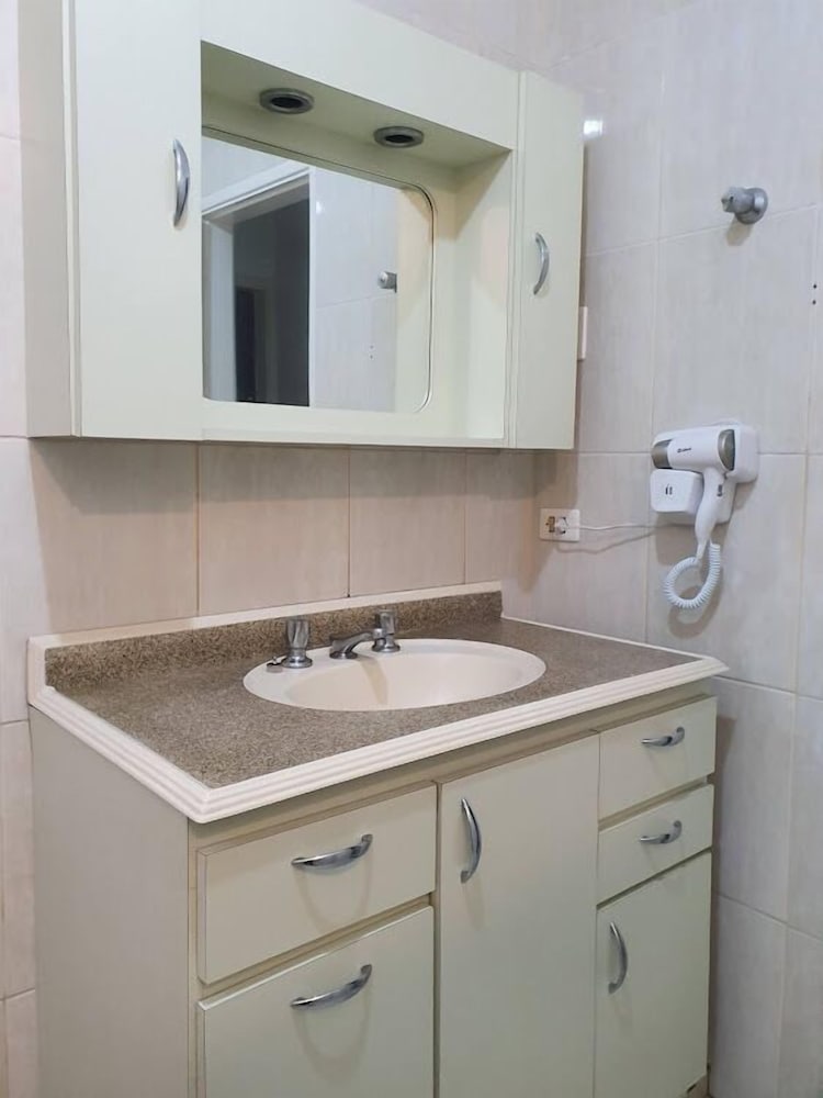 WR7 Hostel