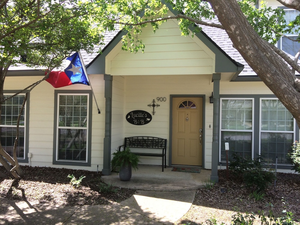Lucille's B&B