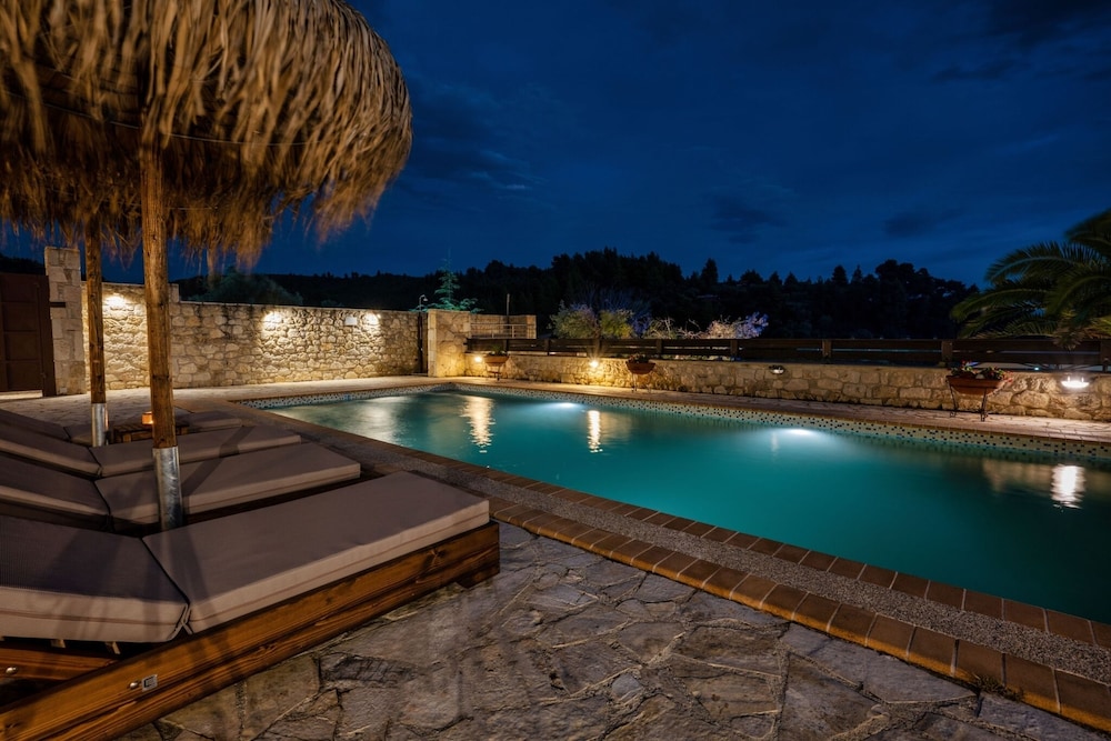 Palmrise Luxury Villas - Thea Villa photo 5