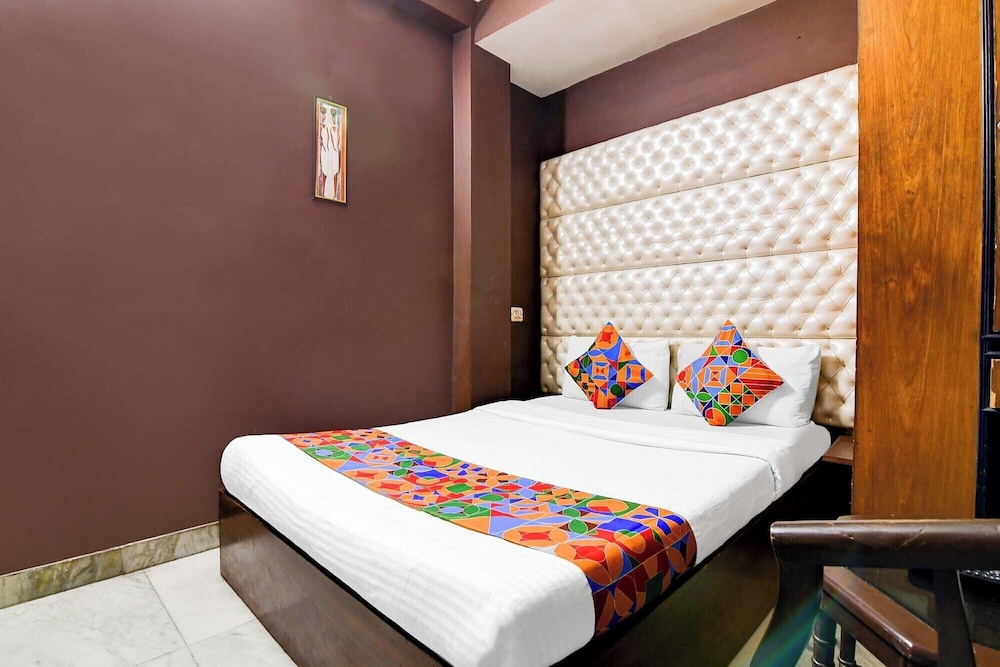 Fabhotel Gulshan Palace