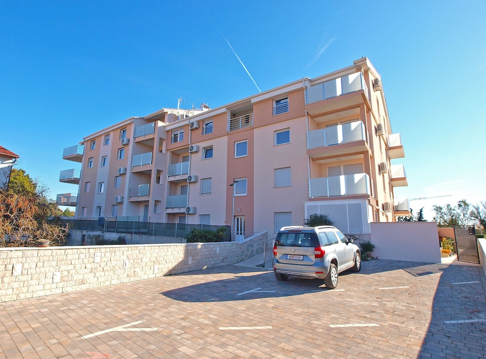 Apartment 1507
