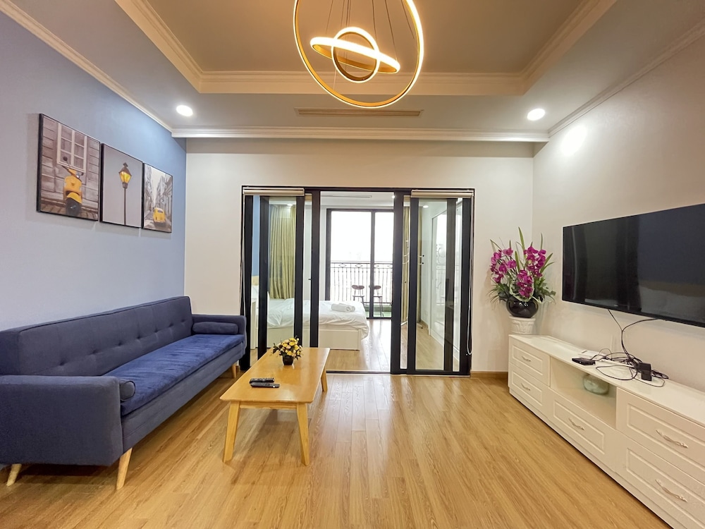 Vinhomes Royal City by Emily in Town