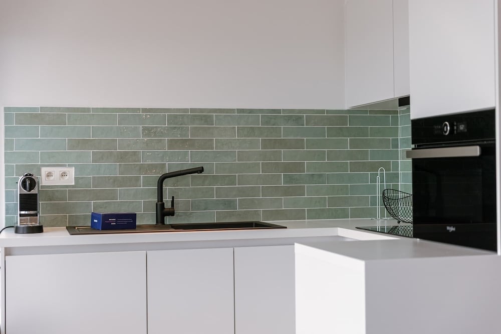 Huswell - Bright Stylish Apartment Near Beach wi