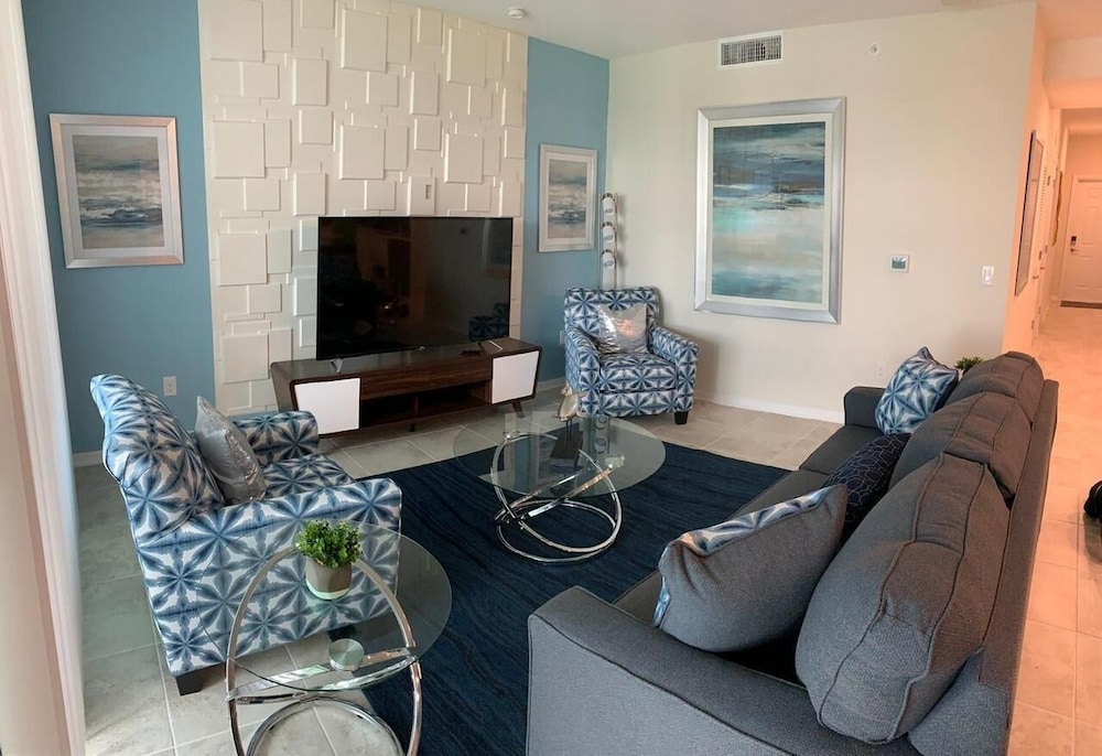 To Infinity And Beyond Storey Lake Resort By Shine Villas 2 Bedroom Condo