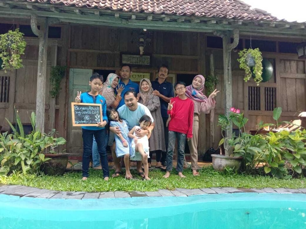 Omah Lila by The Grand Java