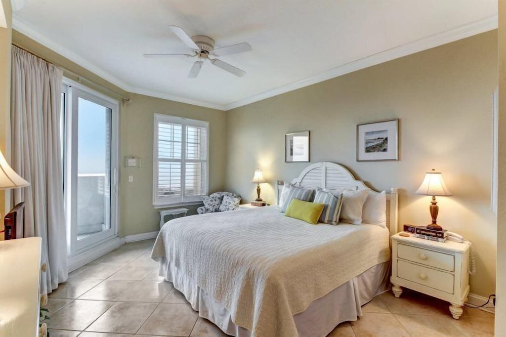 12-ocean-place view 3
