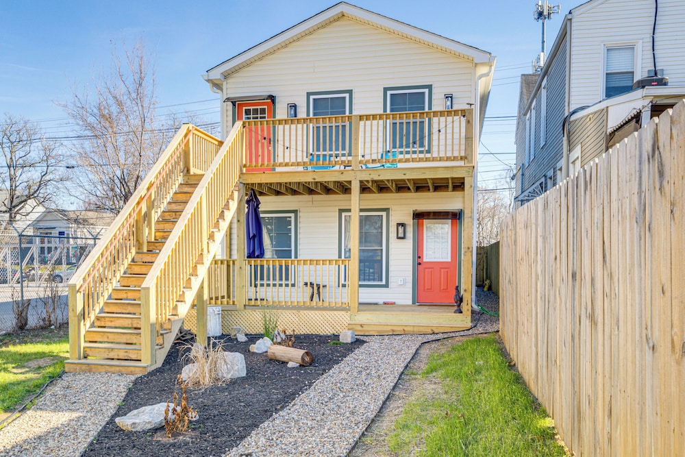 2 Mi to University of Louisville: Apt w/ Fire Pit!