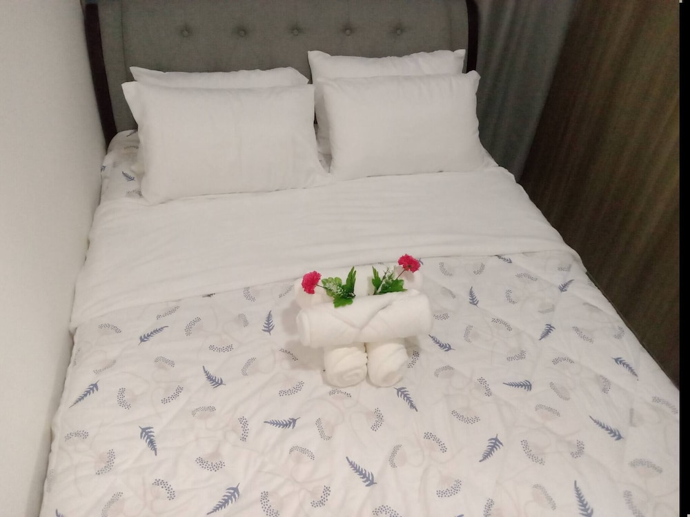 Luxurious Bayview 2BR Near MOA Picc CCP Free Wifi