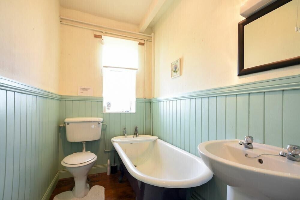 Kittiwake Cottage, Budle Bay