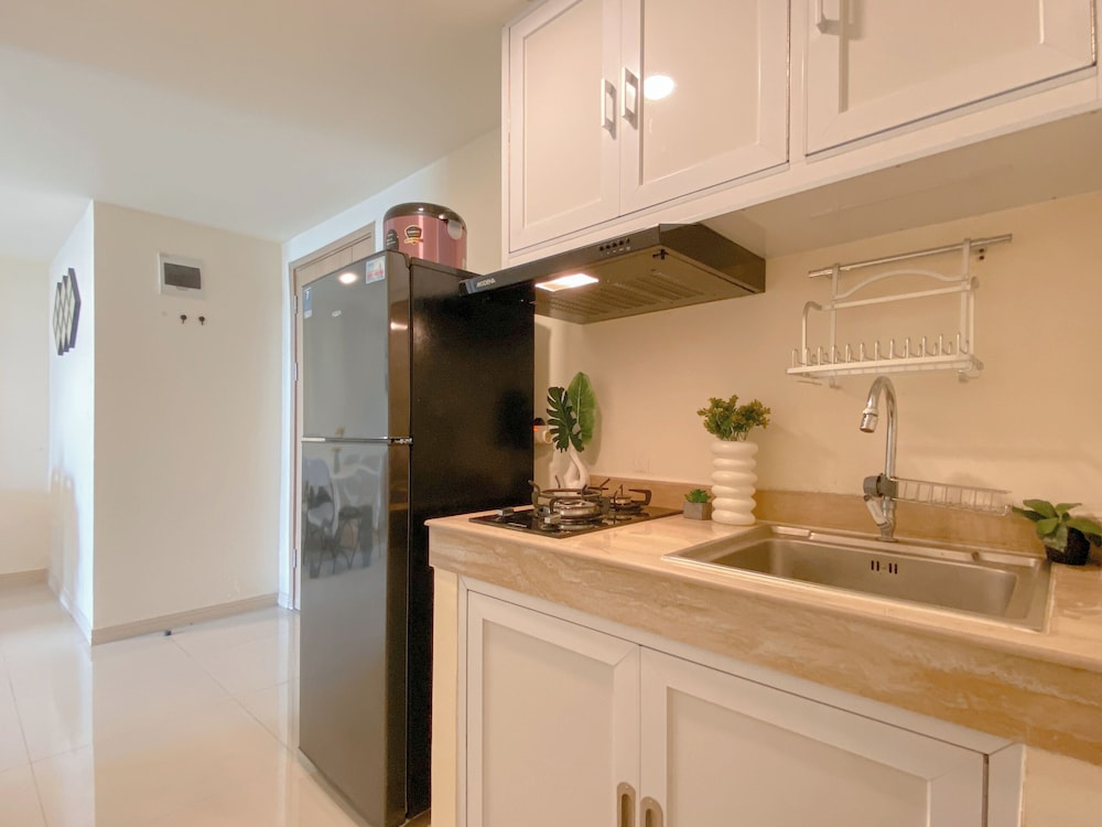 Comfortable 2Br With Extra Room At Meikarta Apartment