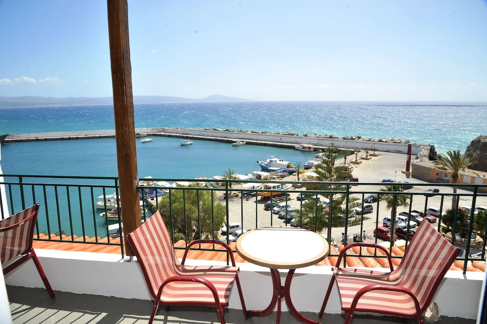 Akteon Rooms