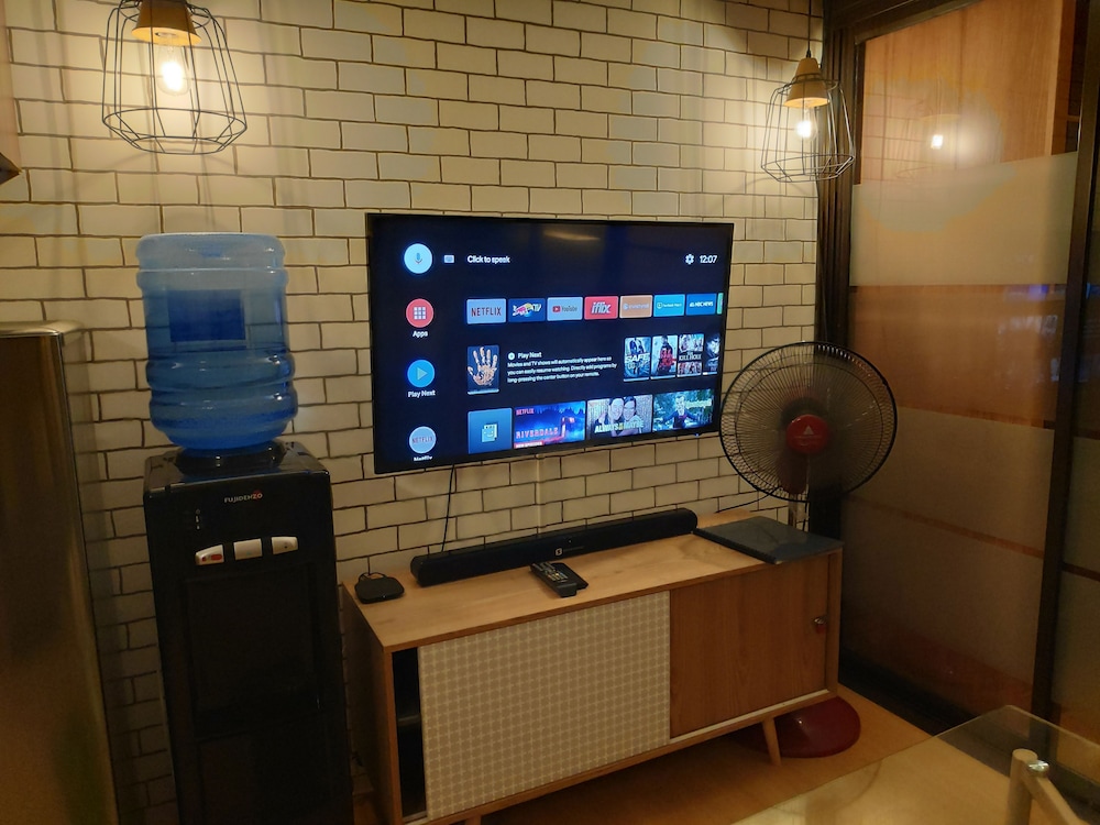 1BR Unit For Rent One Oasis Condominium