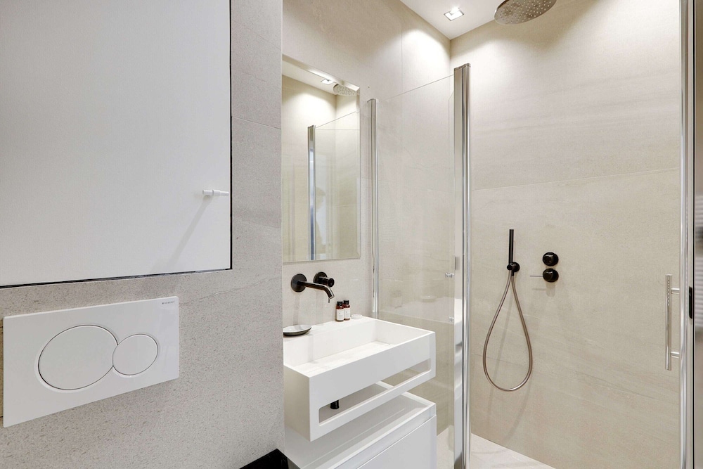 Modern Studio With AC in the Heart of Paris