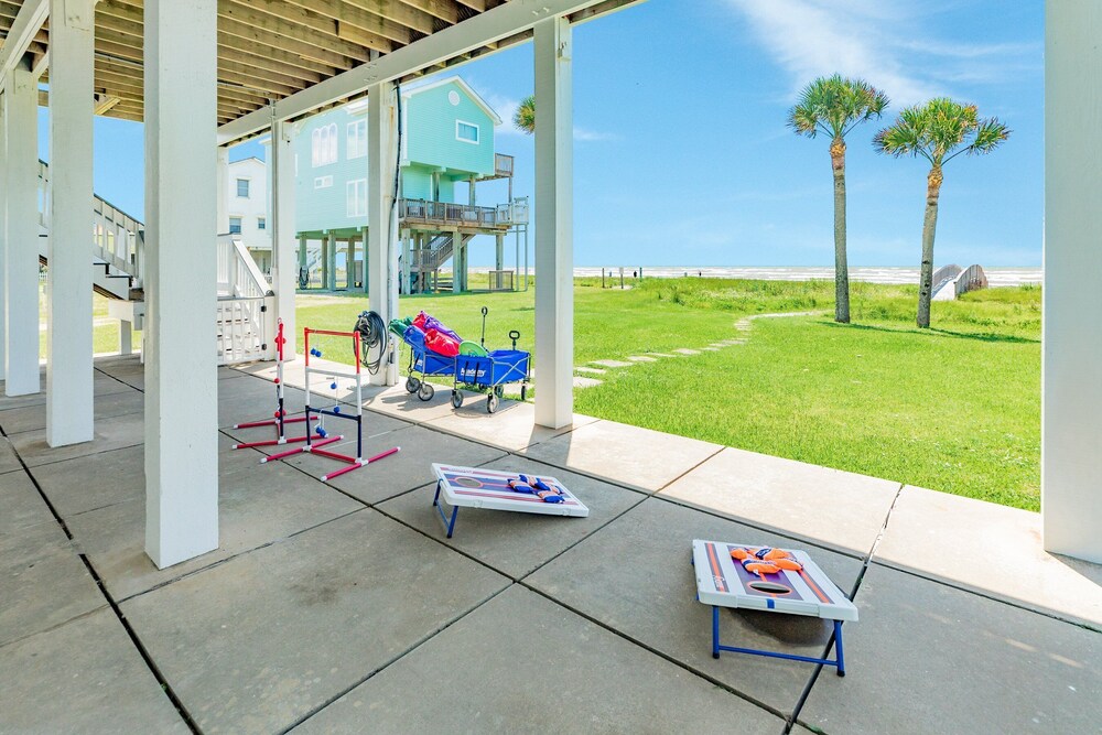 Twin Palms Paradise