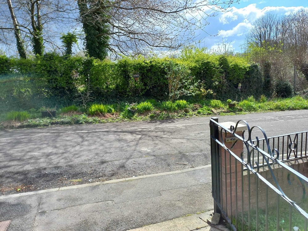 Charming Wentworth Lodge With Countryside Views, photo 3