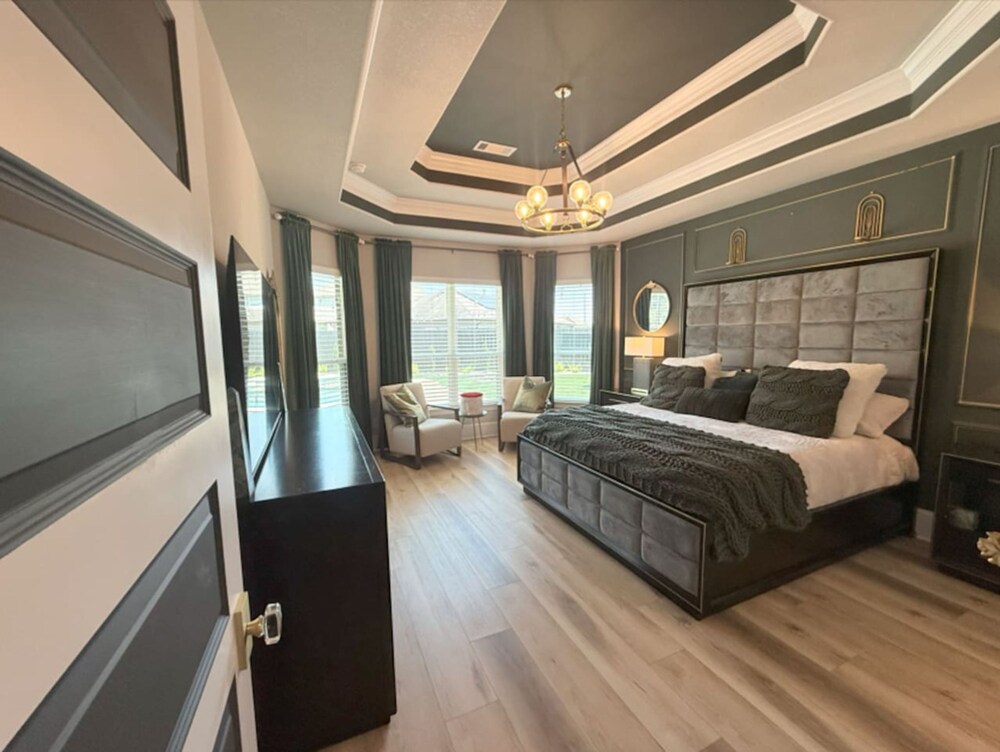 Humble Luxury Retreat With Private Pool Sauna