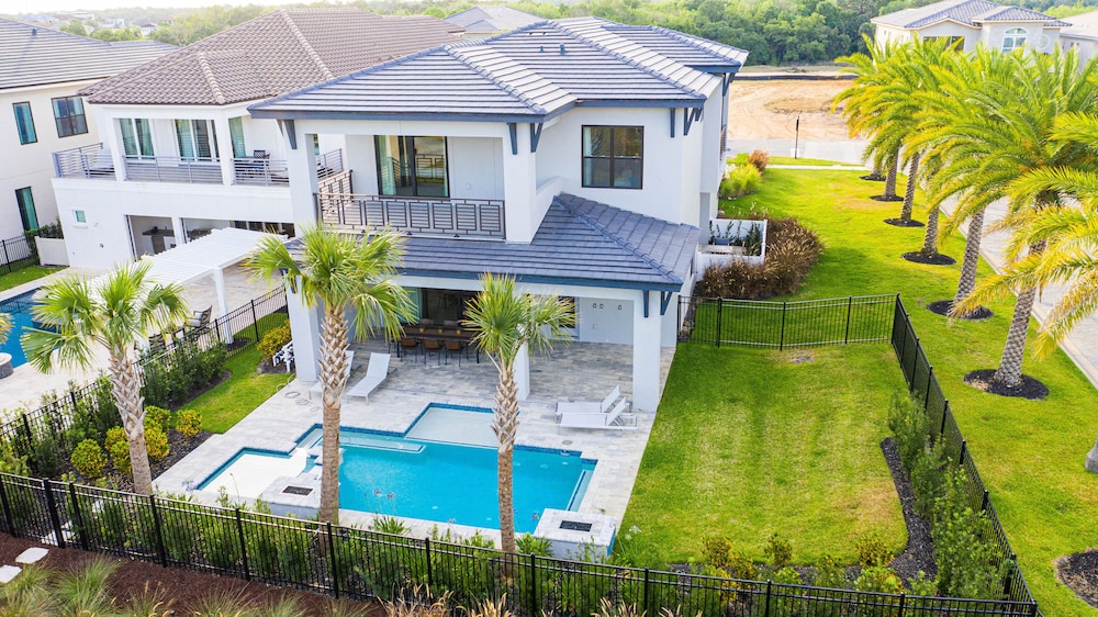 The Bear's Den Resort Orlando - Image 5